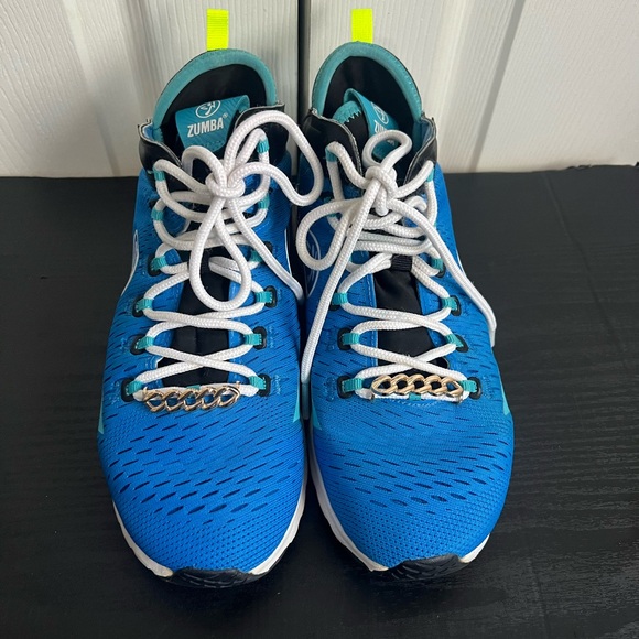 ZUMBA Women's Air Funk Sneakers, Nonslip Mid-Top Dance Sneakers Size 7 Blue - Picture 2 of 11